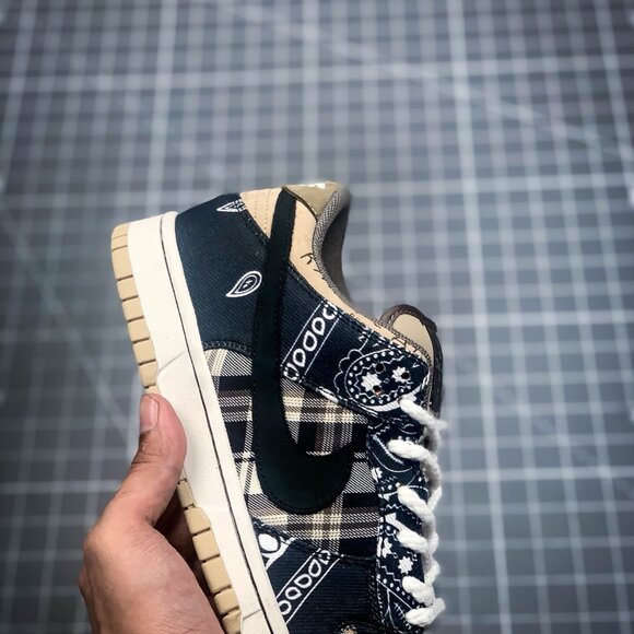 Travis Scott x Nike Dunk SB "Jackboys shoe - Picture 9 of 9